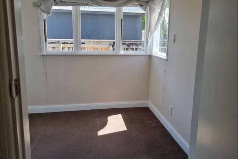Photo of property in 28 Seddon Street, Wallaceville, Upper Hutt, 5018