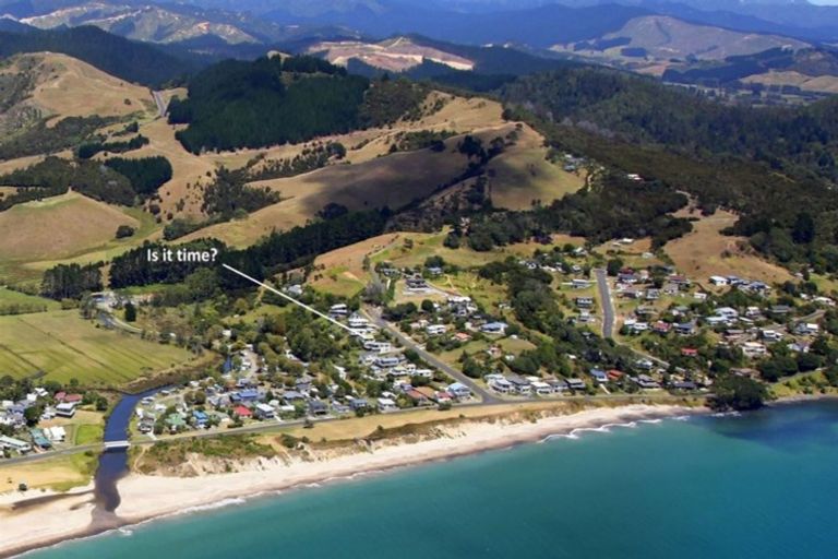 Photo of property in 15 Gray Avenue, Kuaotunu West, Whitianga, 3592