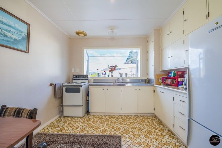 Photo of property in 177 Wellington Road, Wainuiomata, Lower Hutt, 5014
