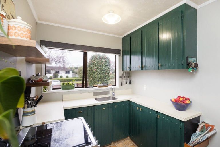 Photo of property in 5 Cedar Grove, Highbury, Palmerston North, 4412
