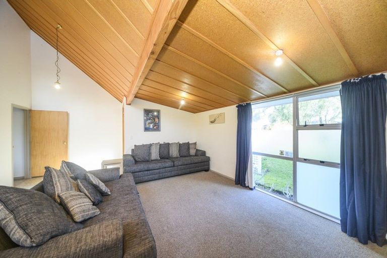 Photo of property in 3 Dampier Avenue, Awapuni, Palmerston North, 4412