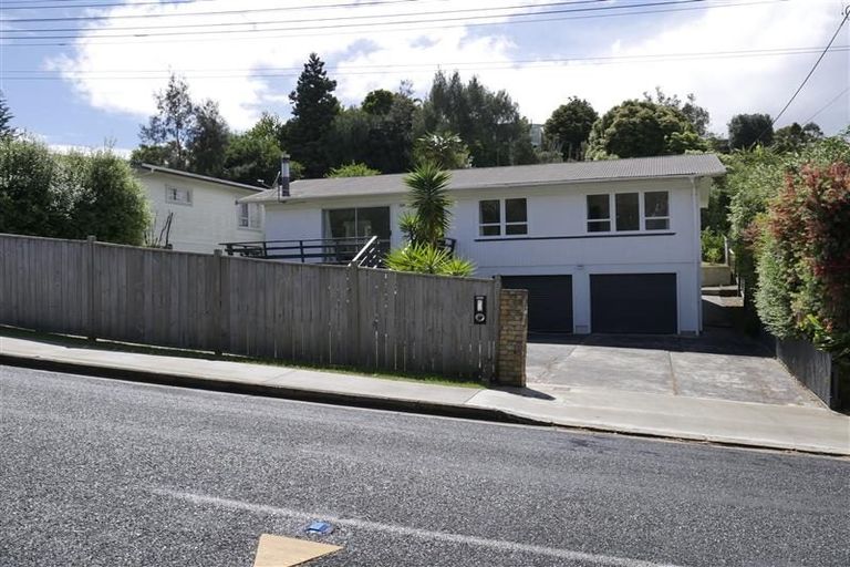 Photo of property in 28 Memorial Drive, Parahaki, Whangarei, 0112