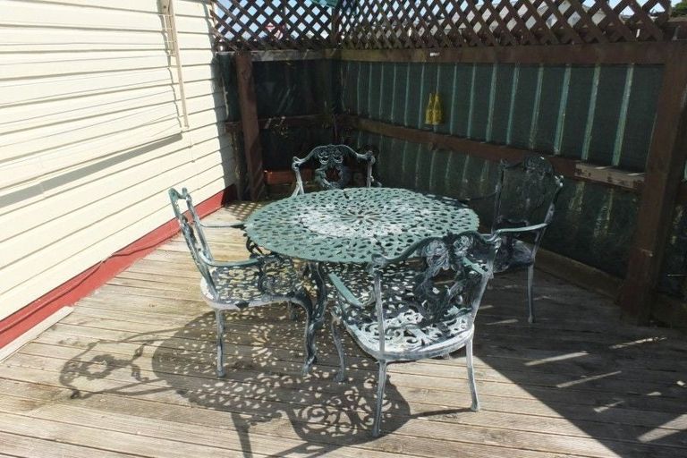 Photo of property in 19 Nash Parade, Foxton Beach, Foxton, 4815