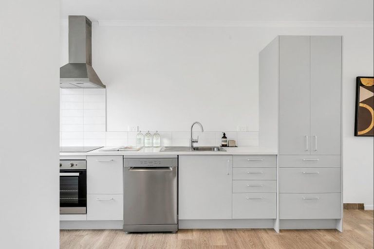 Photo of property in 3/500 Te Atatu Road, Te Atatu Peninsula, Auckland, 0610