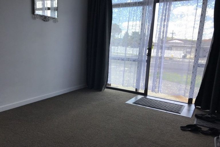 Photo of property in 2a Dinniss Avenue, Regent, Whangarei, 0112