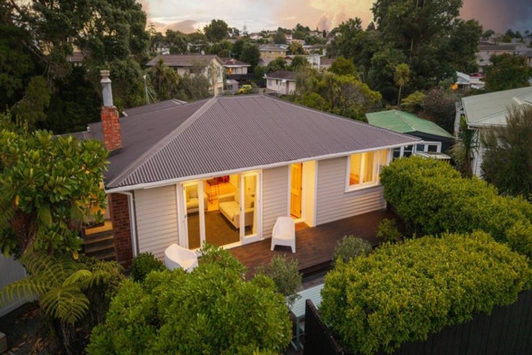 Photo of property in 17 Poto Street, Te Atatu South, Auckland, 0610
