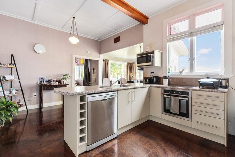 Photo of property in 72 Kenrick Street, Te Aroha, 3320