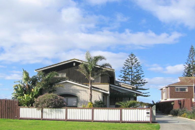 Photo of property in 25 Muricata Avenue, Mount Maunganui, 3116