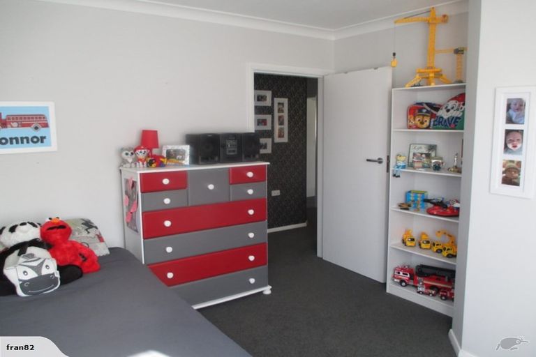 Photo of property in 9 Paisley Street, Levin, 5510