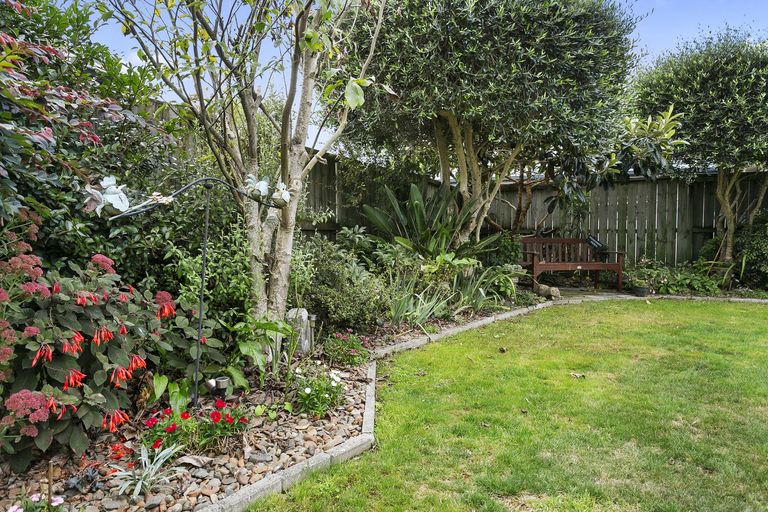 Photo of property in 30 Oaklands Drive, Cambridge, 3434