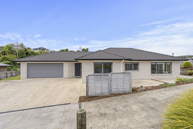 Photo of property in 7 Totarahoe Lane, Whalers Gate, New Plymouth, 4310