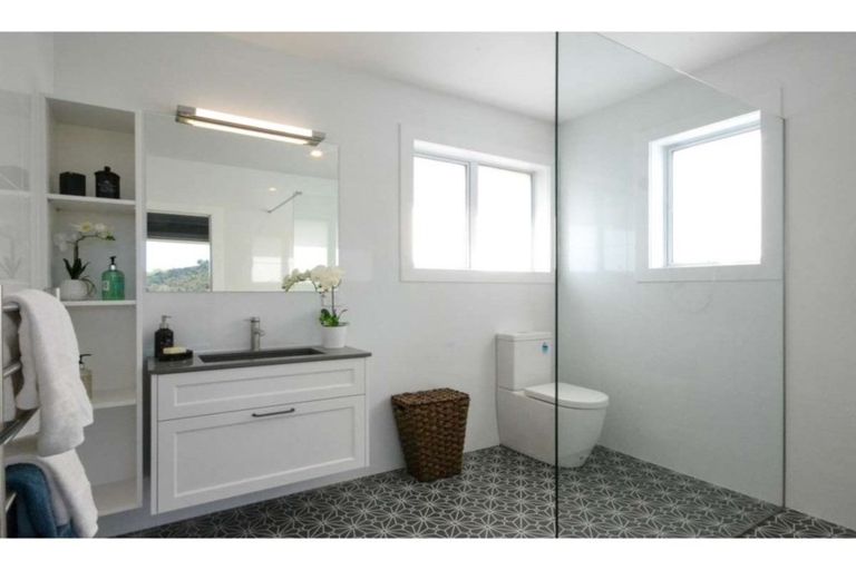 Photo of property in 4 Fernbird Grove, Kerikeri, 0294