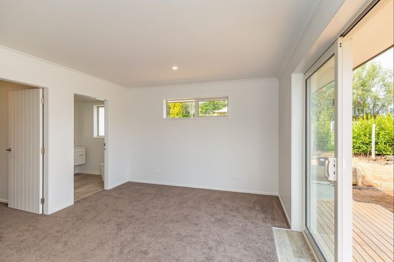 Photo of property in 27 Railway Terrace, Ohau, Levin, 5570