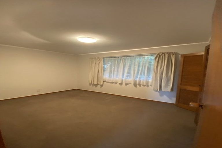 Photo of property in 74 Weatherly Road, Torbay, Auckland, 0630