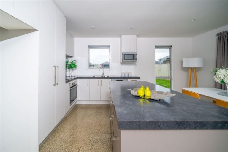 Photo of property in 24 Park Lane, Rolleston, 7614