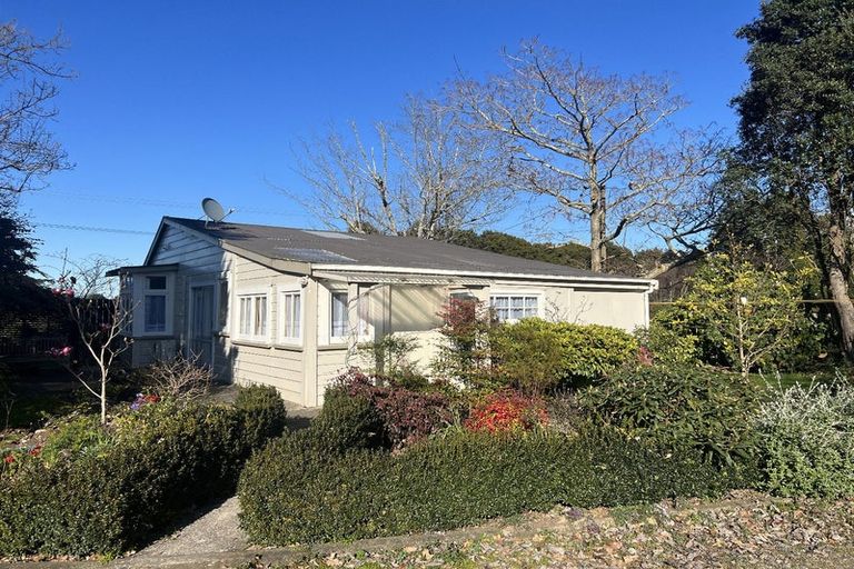 Photo of property in 2 Jervois Terrace, Ohau, Levin, 5570