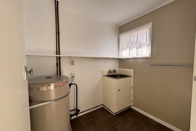 Photo of property in 12 Moa Place, Onerahi, Whangarei, 0110