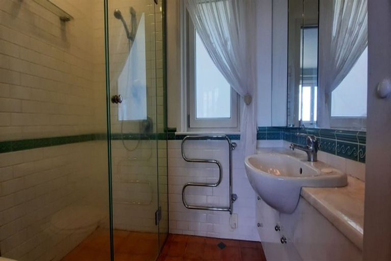 Photo of property in 9 Macmillan Avenue, Cashmere, Christchurch, 8022