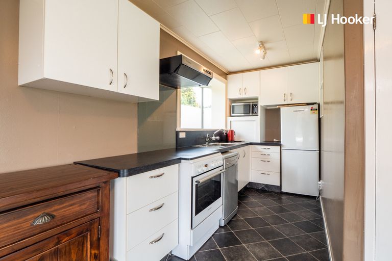 Photo of property in 33 Gorman Street, Macandrew Bay, Dunedin, 9014