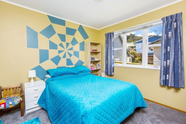 Photo of property in 69 Thomas Street, Stokes Valley, Lower Hutt, 5019