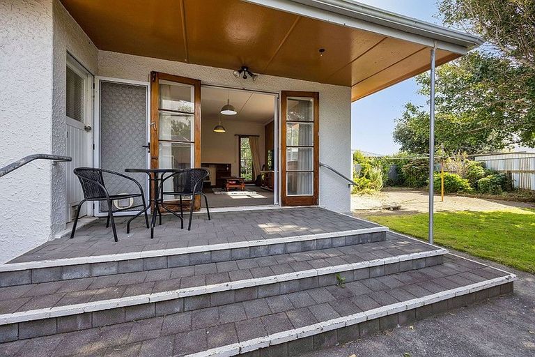 Photo of property in 51 Union Street, Hawera, 4610