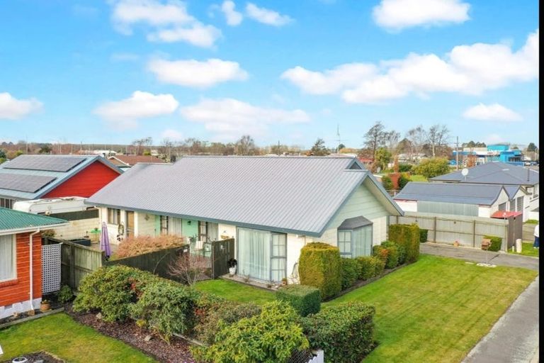 Photo of property in 6 Shearer Street, Tinwald, Ashburton, 7700