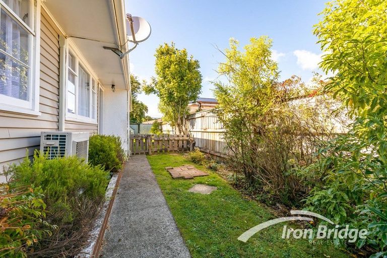 Photo of property in 4/6 Ruahine Street, Trentham, Upper Hutt, 5018