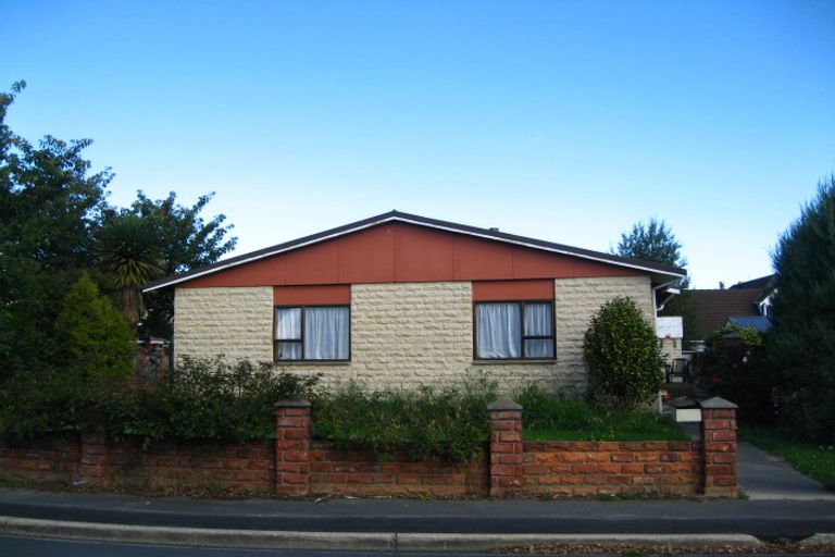 Photo of property in 16 Cedar Crescent, Mosgiel, 9024