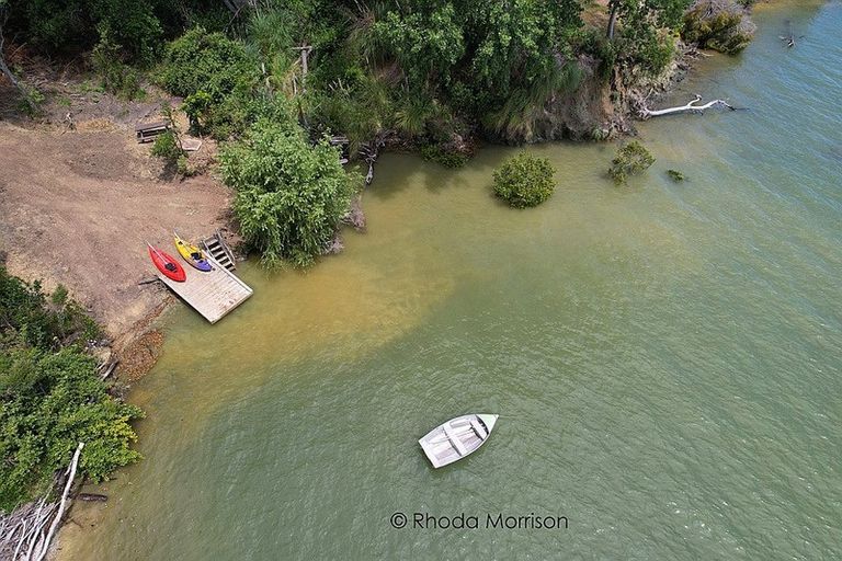 Photo of property in 530a Pahi Road, Pahi, Paparoa, 0571