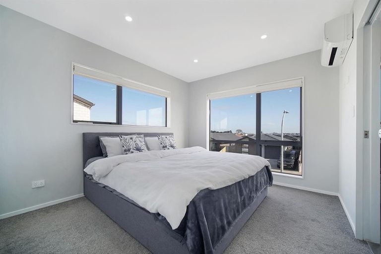 Photo of property in 20 Survila Street, Takanini, 2110