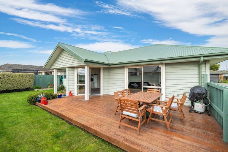 Photo of property in 3 Orca Lane, Parklands, Christchurch, 8083