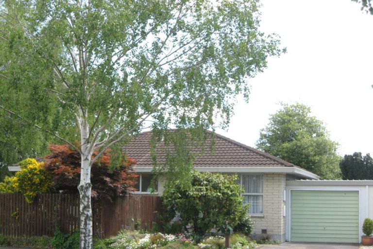 Photo of property in 1/11 Salford Avenue, Redwood, Christchurch, 8051