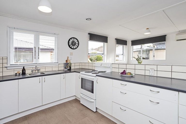 Photo of property in 20a Holloway Street, Waikiwi, Invercargill, 9810