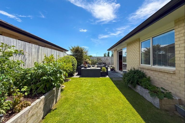 Photo of property in 29 Feist Street, Carterton, 5713