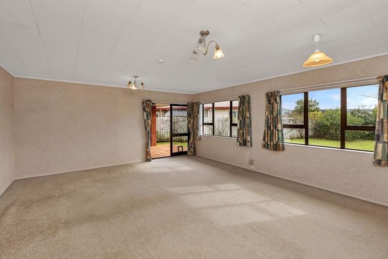 Photo of property in 1 Elm Place, Tikipunga, Whangarei, 0112