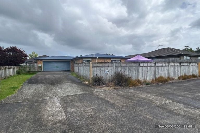Photo of property in 50 Kayes Road, Pukekohe, 2120