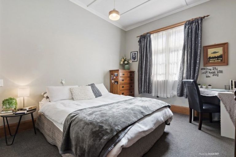 Photo of property in 173 Coutts Street, Rongotai, Wellington, 6022