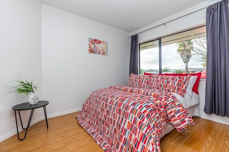 Photo of property in 200 Te Irirangi Drive, Flat Bush, Auckland, 2019