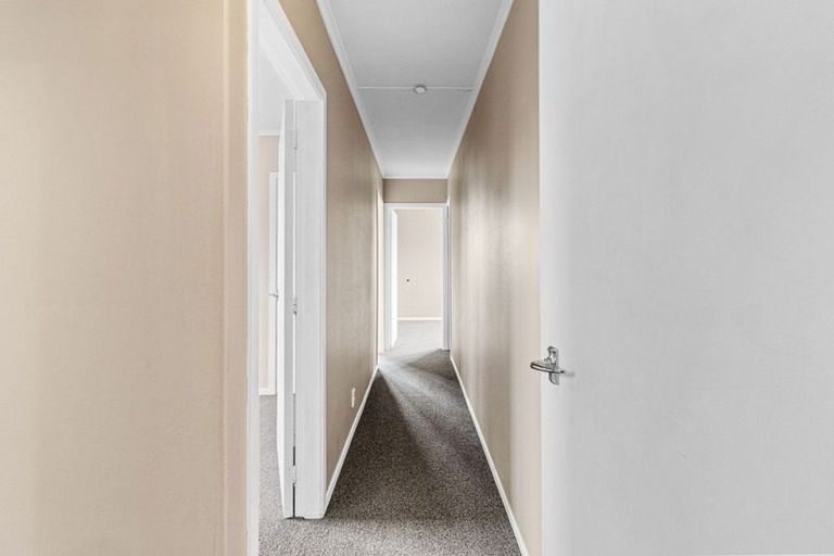 Photo of property in 73 Pohutukawa Place, Bell Block, New Plymouth, 4312