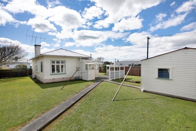Photo of property in 15 Cuba Street, Marton, 4710