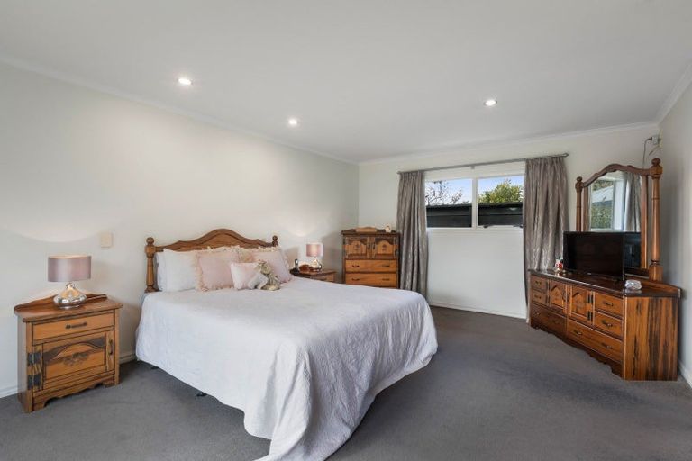 Photo of property in 8 Kasey Josh Place, Katikati, 3129