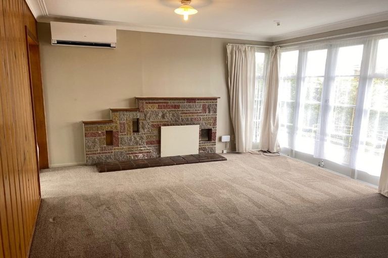 Photo of property in 17 Sheehan Road, Te Atatu South, Auckland, 0610