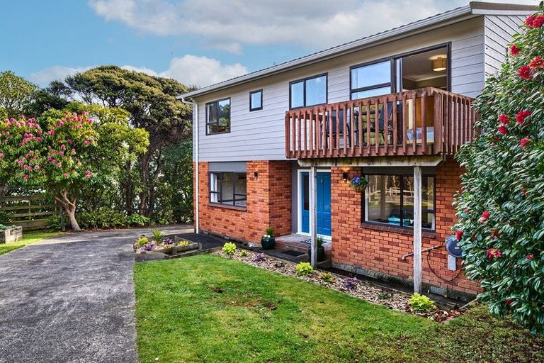 Photo of property in 9d Muri Road, Pukerua Bay, 5026