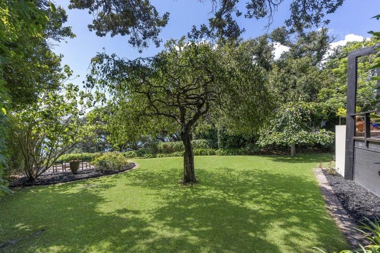 Photo of property in 54a Stanley Point Road, Stanley Point, Auckland, 0624