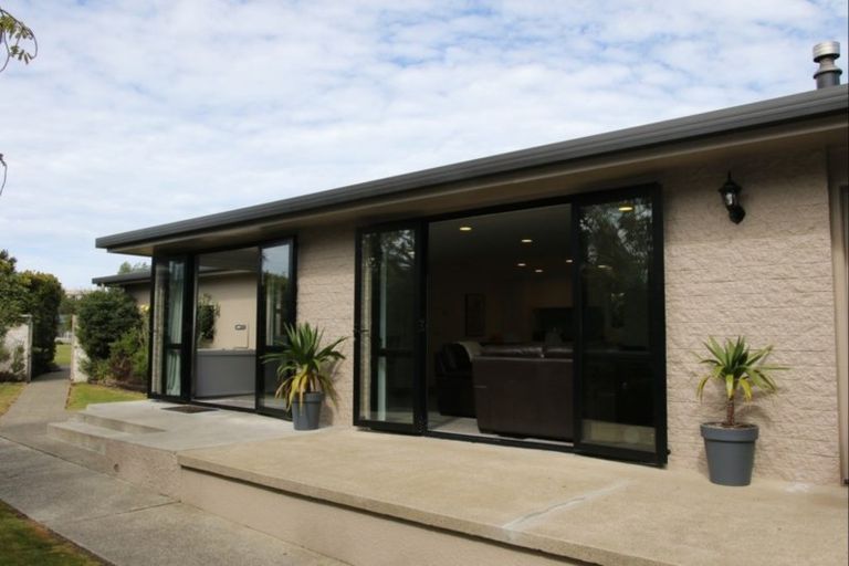 Photo of property in 20 Cruickshank Crescent, Rosedale, Invercargill, 9810