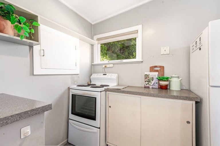 Photo of property in 17 Moana Road, Plimmerton, Porirua, 5026
