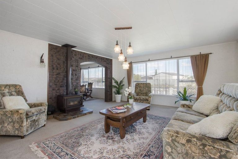 Photo of property in 11 Heron Crescent, Katikati, 3129