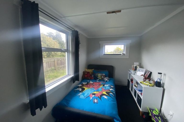 Photo of property in 197 Seaview Road, Westown, New Plymouth, 4310