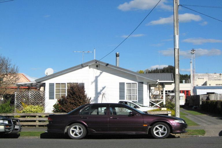 Photo of property in 30 Tui Street, Taihape, 4720