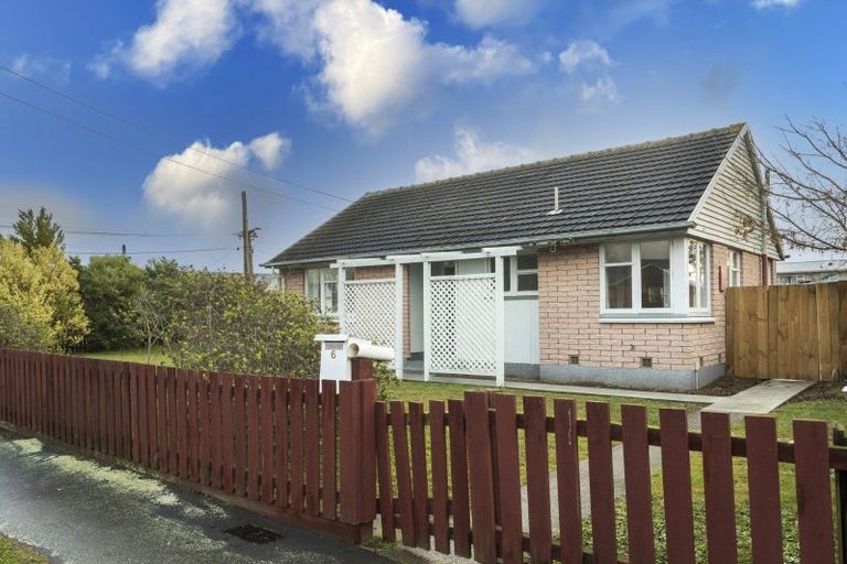 Photo of property in 6 Twynham Place, Aranui, Christchurch, 8061